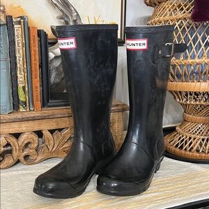 Hunter Classic Black Tall Boots youth Size 3